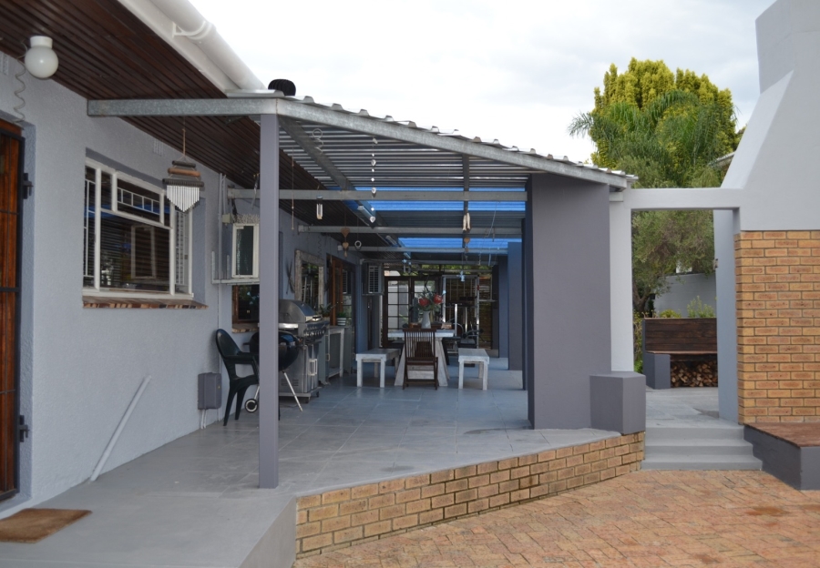 5 Bedroom Property for Sale in Wellington North Western Cape